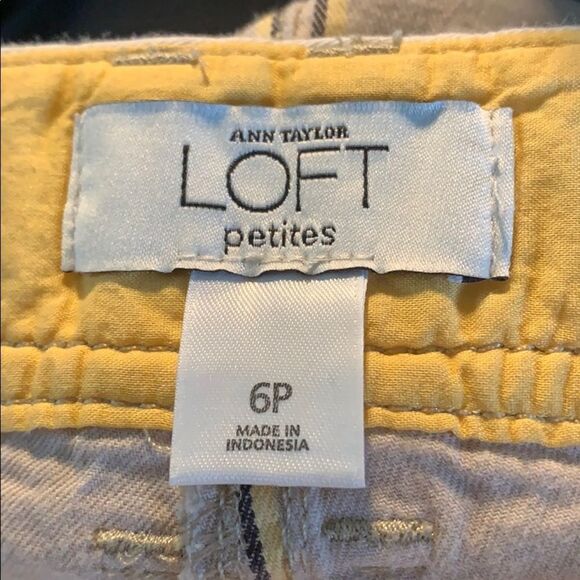 Ann Taylor Loft Petites mini skirt size 6P - Picture 3 of 8